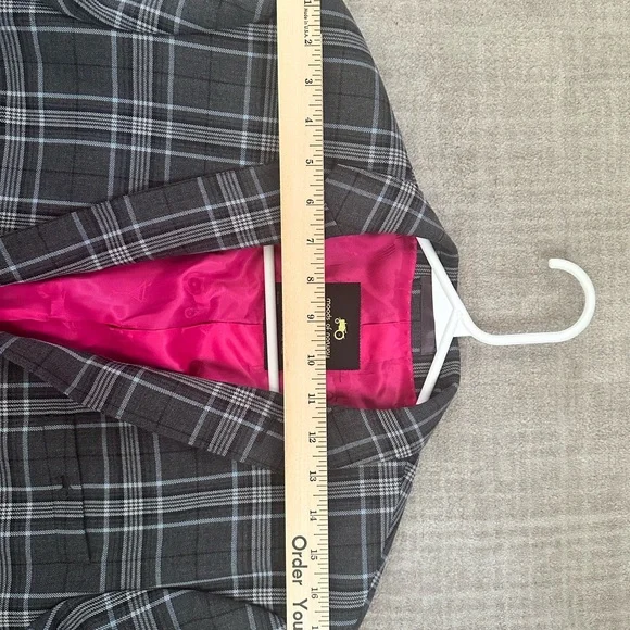 Moods of Norway 42R Gray and Pink Sport Coat with Classic Plaid Design - Picture 4 of 11